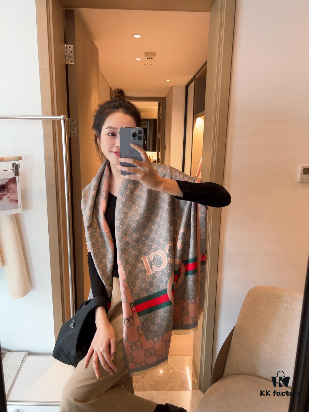 GUCCI (Gucci) Annual New Arrival Fashion Begins in Simplicity and Returns to Excellence