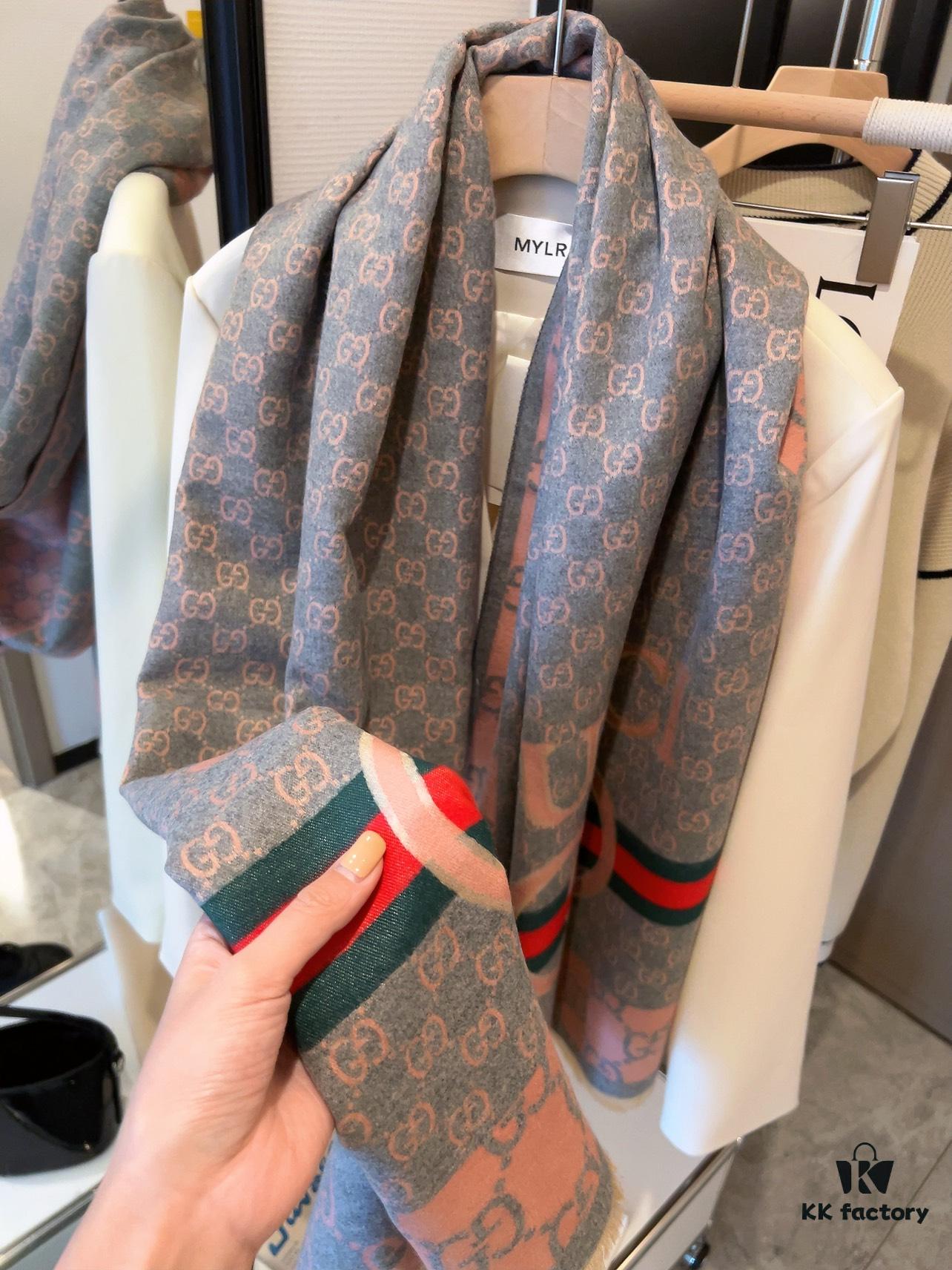 GUCCI (Gucci) Annual New Arrival Fashion Begins in Simplicity and Returns to Excellence