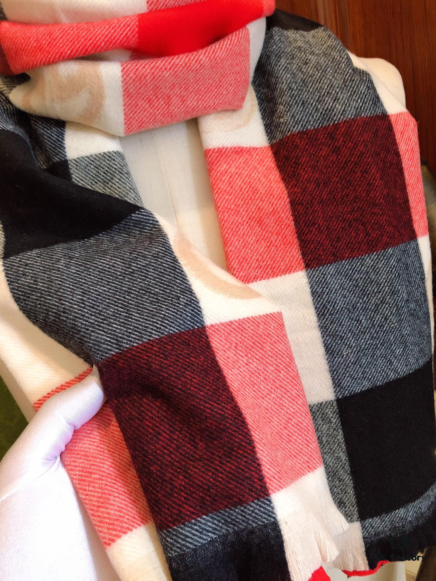 2022 Gucci Latest Model 👍 Rare Quality 😵😵 So Beautiful ❤️ Synchronized ZG Version! Love This GG Style!