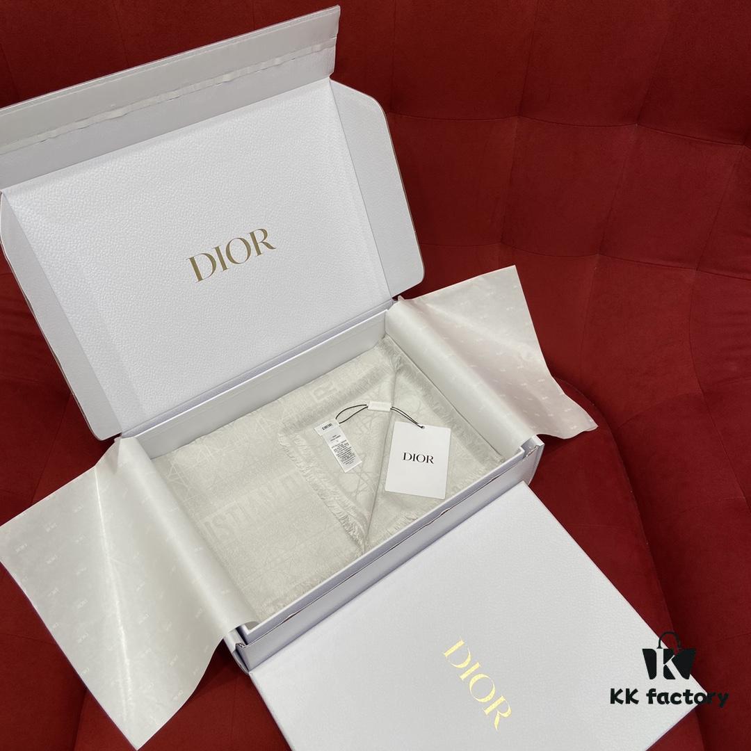 Dior Checkered Pattern Gold Thread Shawl, White - Silk and Wool-Cashmere Blend, 140cm*140cm