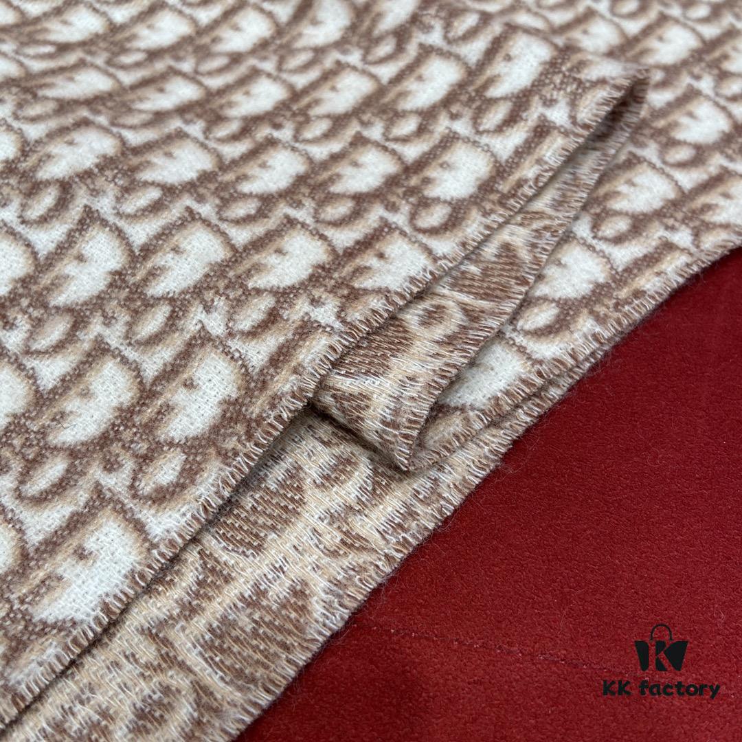 Khaki Dior Winter Must-Have Super Classic Cashmere Scarf