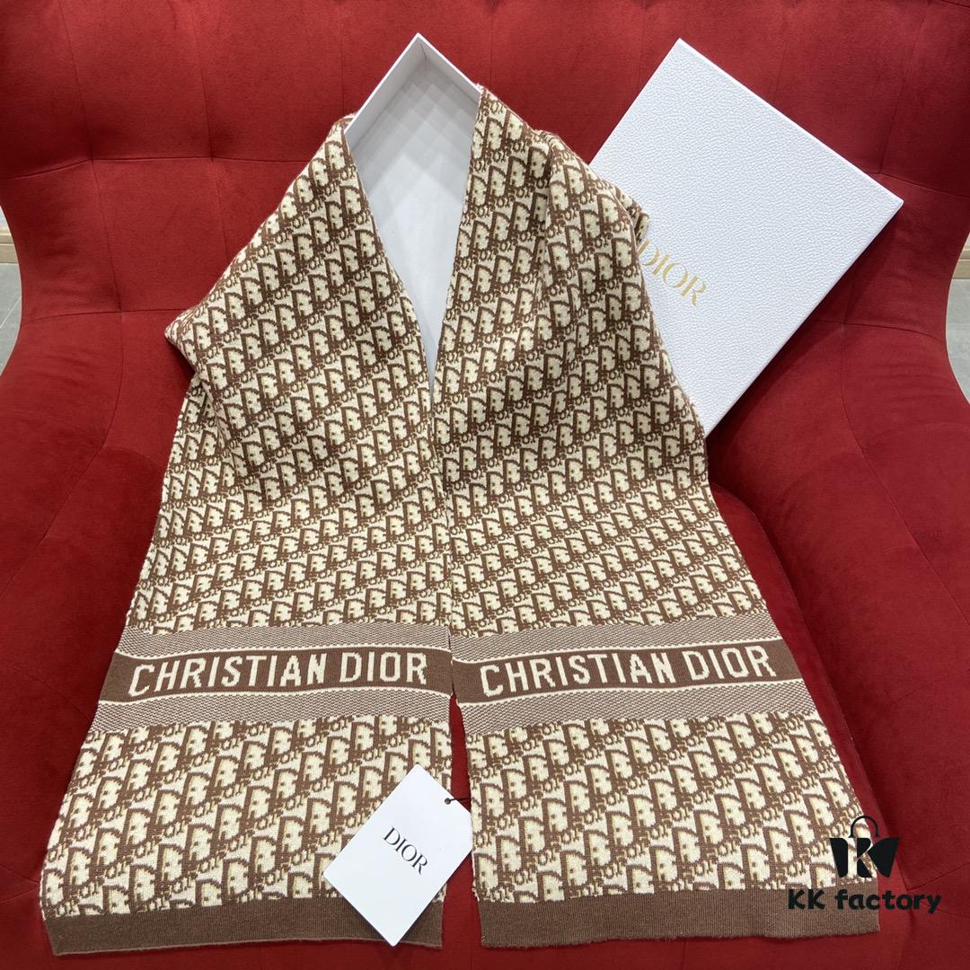 Dior Classic Tilted Monogram Scarf – A Timeless Accessory for Men and Women