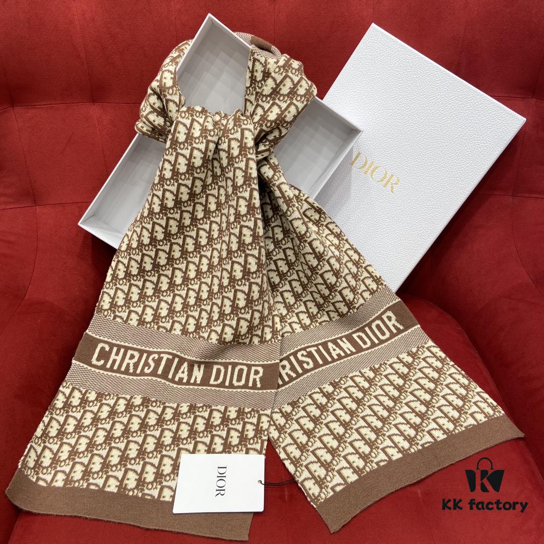 Dior Classic Tilted Monogram Scarf – A Timeless Accessory for Men and Women