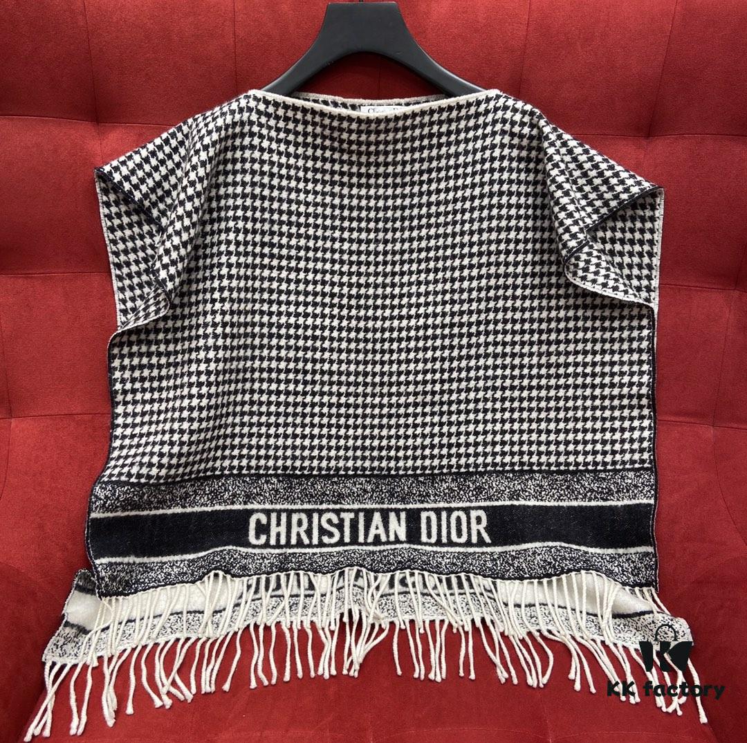 Dior Classic Chic Check Pure Cashmere Hooded Cape – Soft, Cozy and Skin-Friendly, Perfect for Stylish Looks