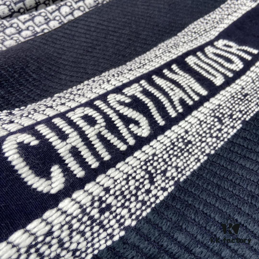 Navy Blue Dior Latest Fall/Winter Collection Preppy Double-Sided Scarf – Extremely Versatile, Two Sides for Two Styles