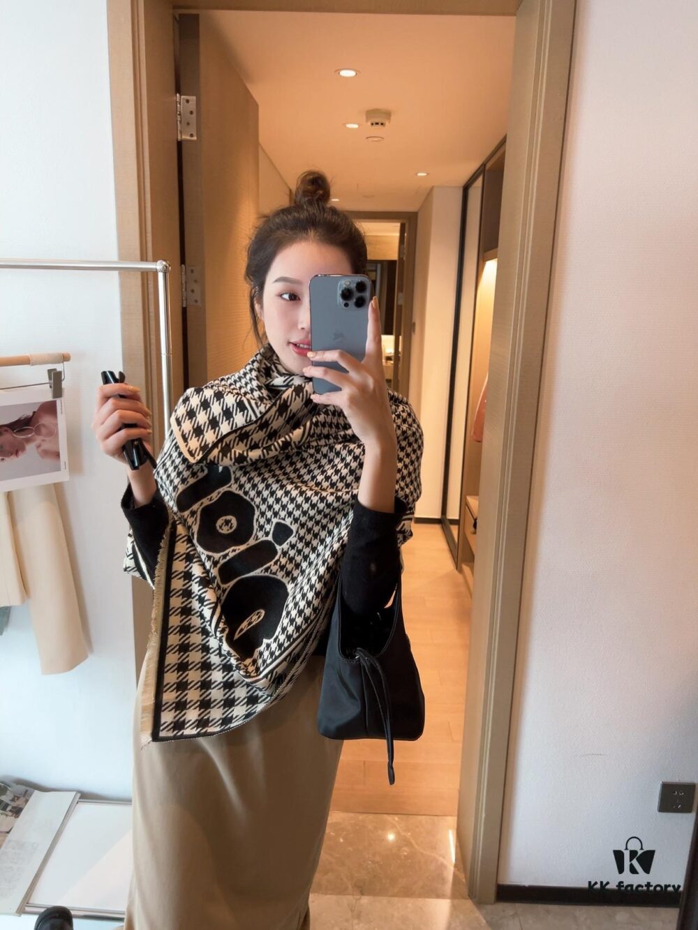 Dior Factory Overstock - Fan Bingbing's Same Plaid Shawl, 30% Cashmere 70% Australian Wool Unisex Scarf