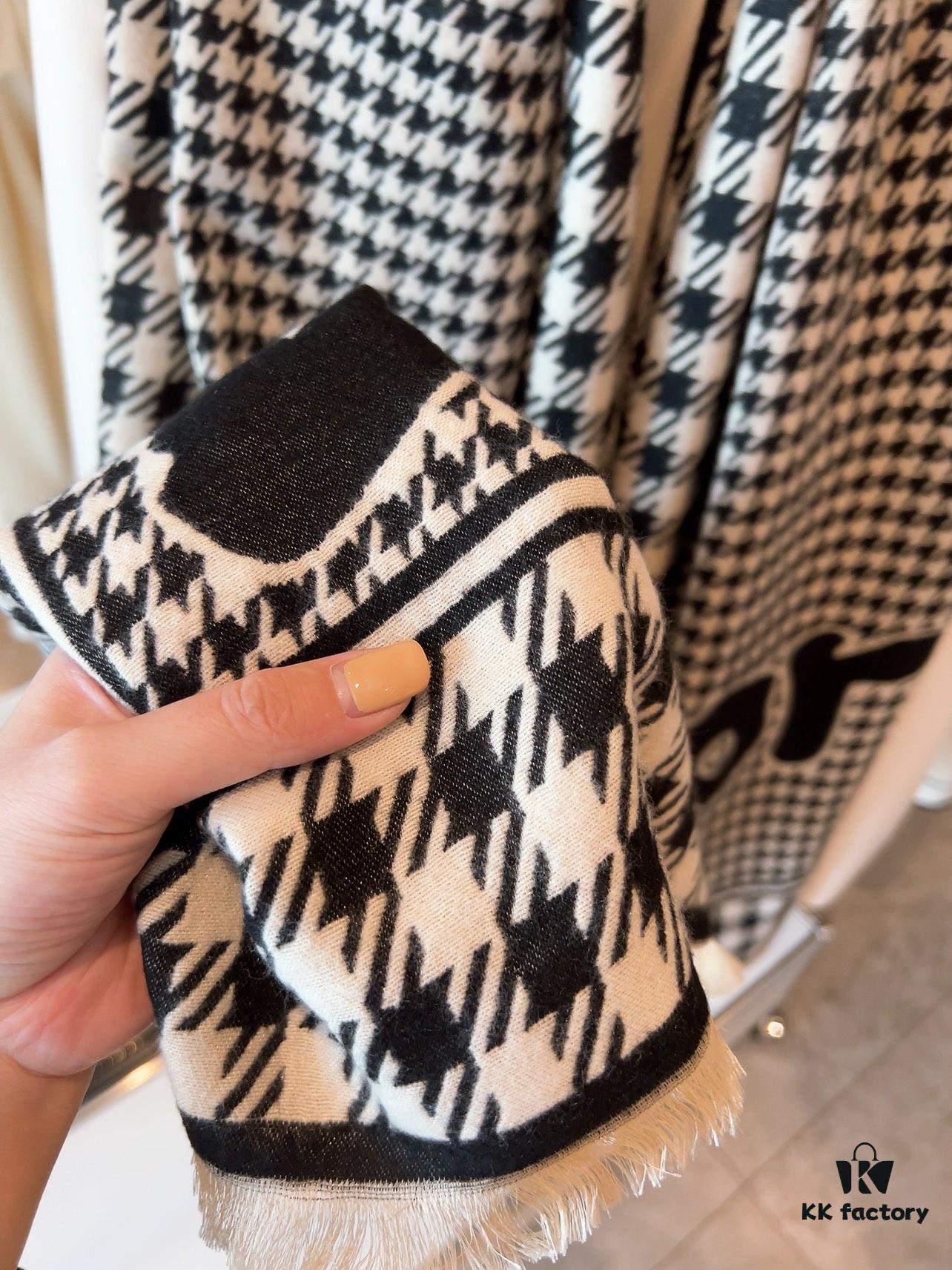 Dior Factory Overstock - Fan Bingbing's Same Plaid Shawl, 30% Cashmere 70% Australian Wool Unisex Scarf