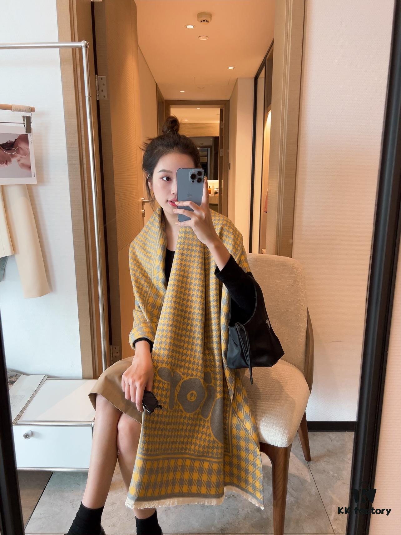 Dior Factory Overstock - Fan Bingbing's Same Plaid Shawl, 30% Cashmere 70% Australian Wool Unisex Scarf