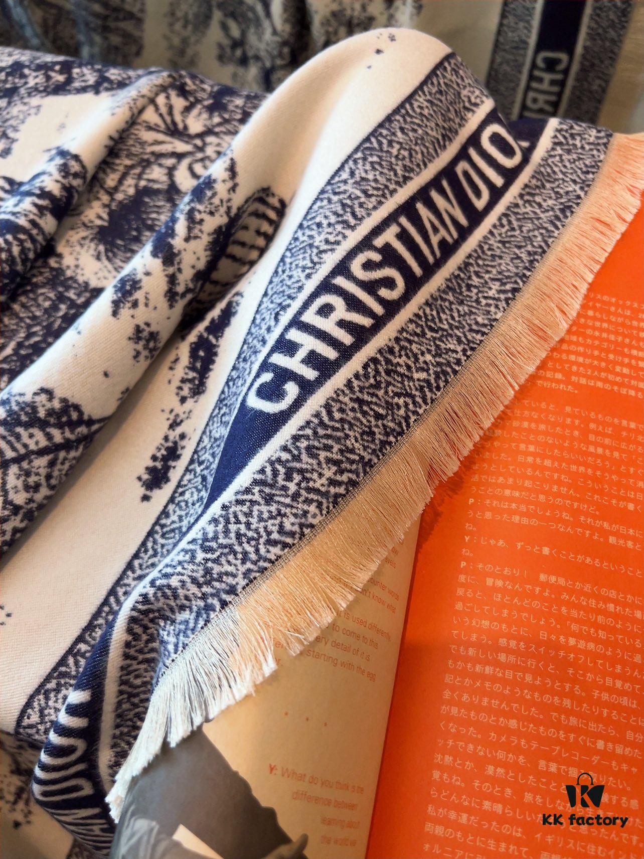 New Arrival❤️ DIOR 2022 Spring Collection 'Rueil Hand-Painted Velvet Scarf'