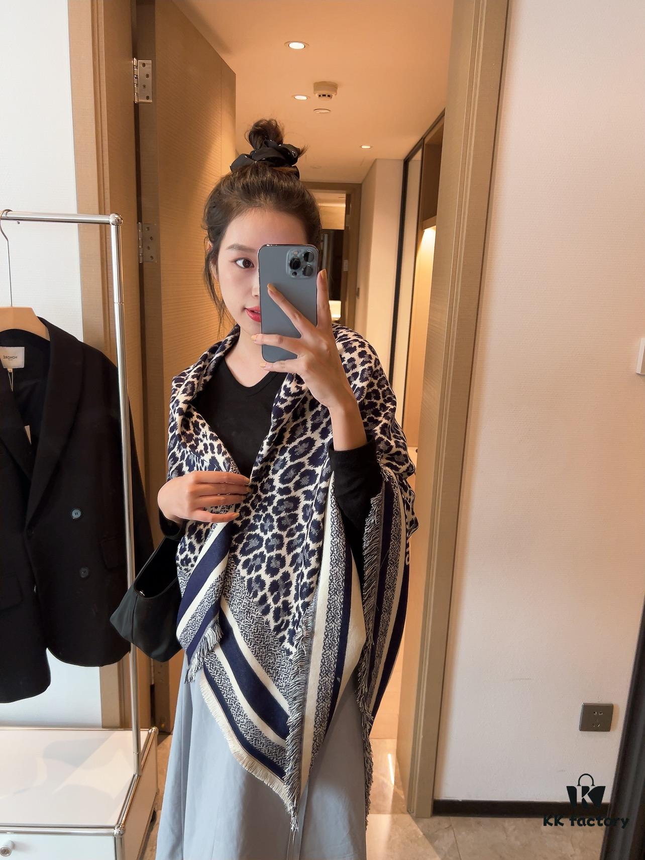 New Arrival! Pure Dior Chic: A Perfect Blend of Leopard Print and Logo Elegance