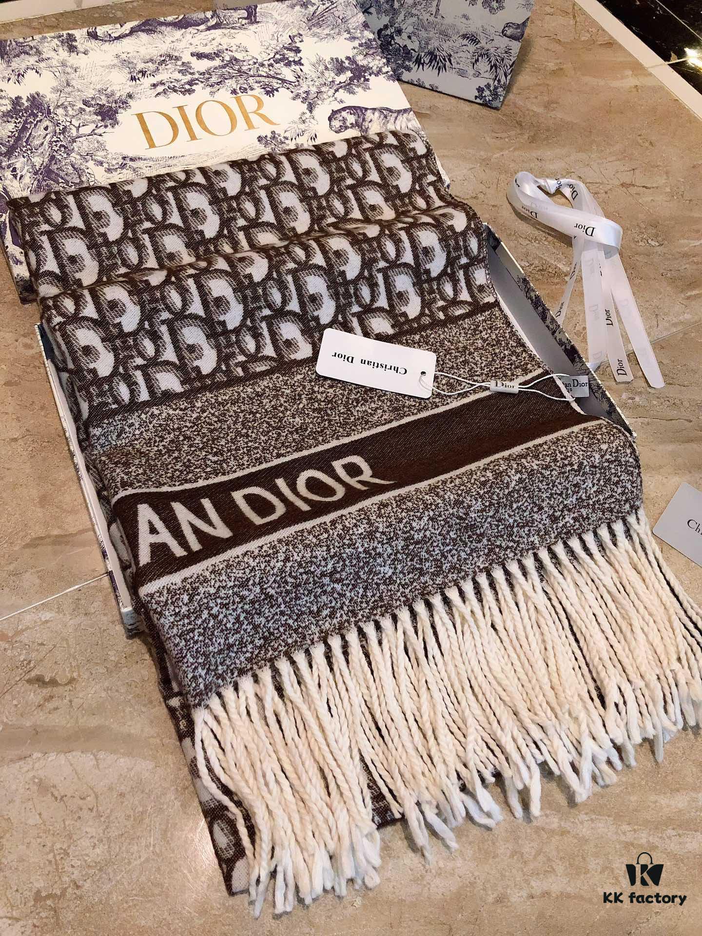 Hot Arrival ‼️ Highly Recommended 【DIOR】 Must-Have! Latest Designer Double-Sided Cashmere Scarf – Extremely Versatile and Elegant!