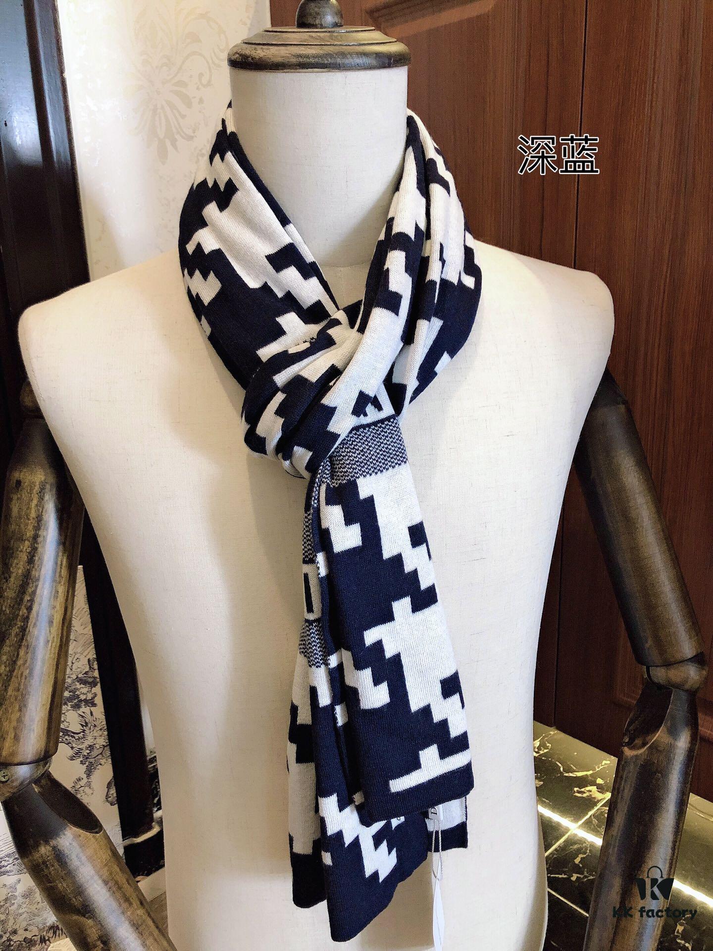 Dior High-End Cashmere Knit Scarf, Synchronized with Boutique Collection