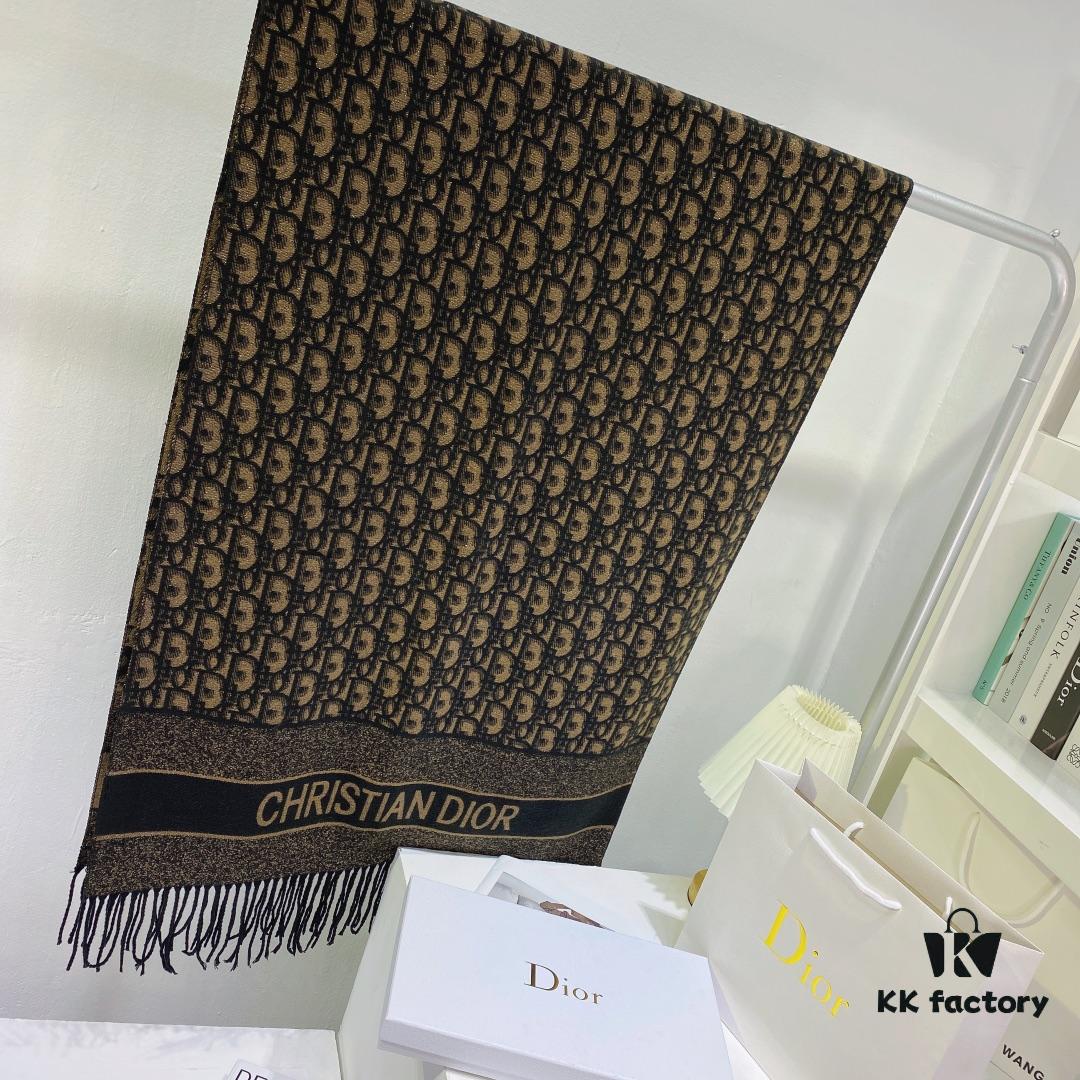 New Dior-style Silver Thread Core Yarn Scarf, Fashionable Luxury Design, Exquisitely Crafted, Two Colors in Stock