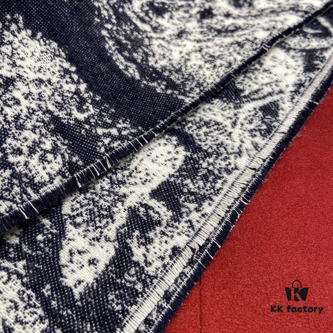 Ruyi Print Dior-style Practical Shawl Everyone Should Own