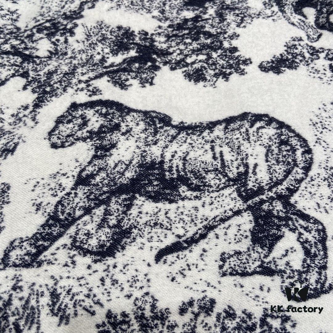 Ruyi Print Dior-style Practical Shawl Everyone Should Own