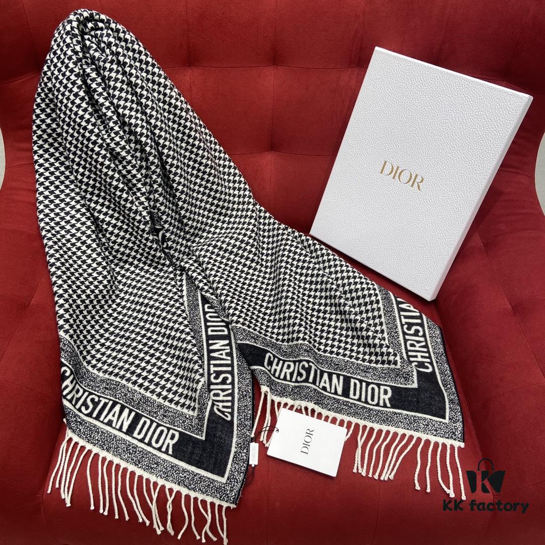 Thousand Bird Check Dior-style Essential Shawl – A Must-Have for Every Wardrobe