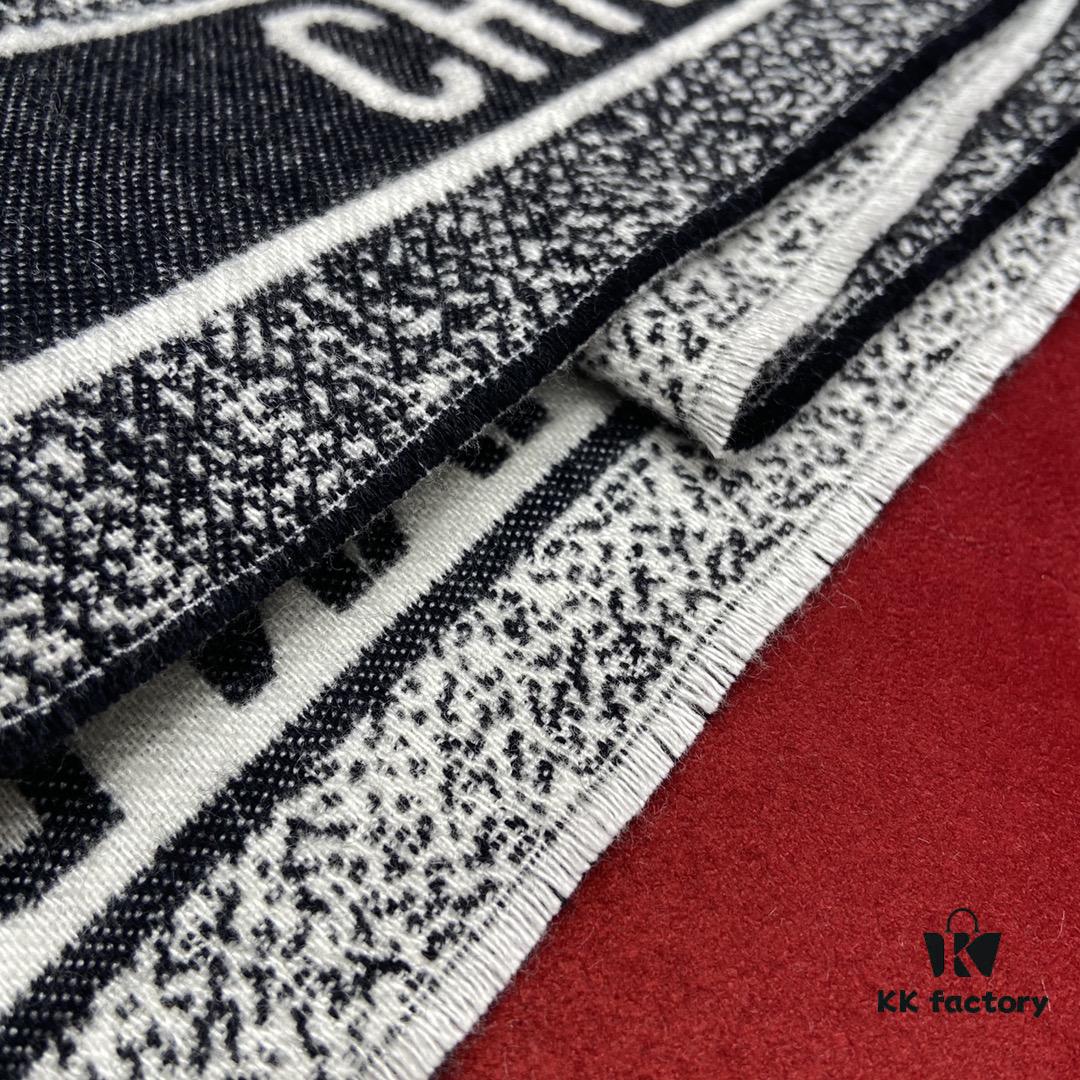 Thousand Bird Check Dior-style Essential Shawl – A Must-Have for Every Wardrobe