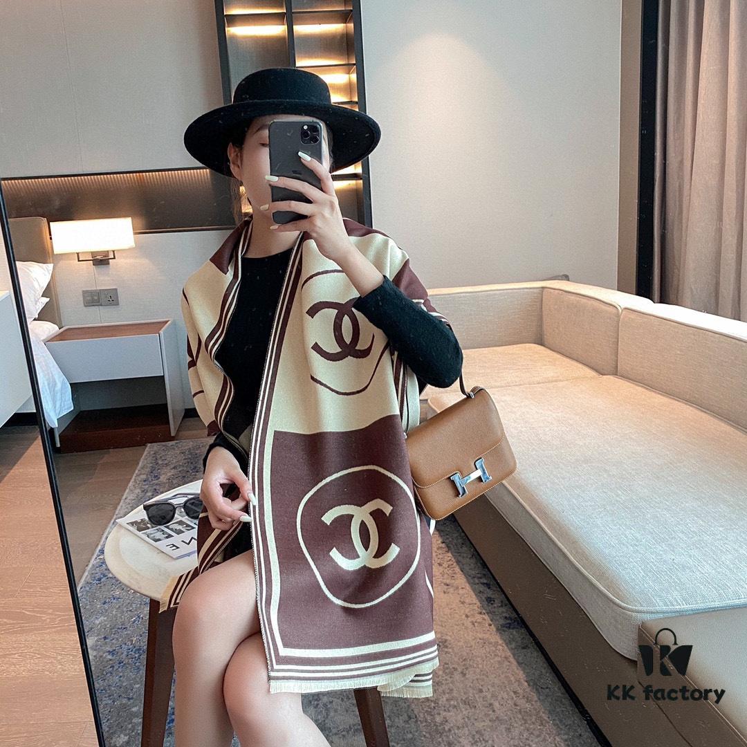 Cashmere Blend CHANEL (Chanel) 💋💋💋 Elegant Classic Chanel Logo