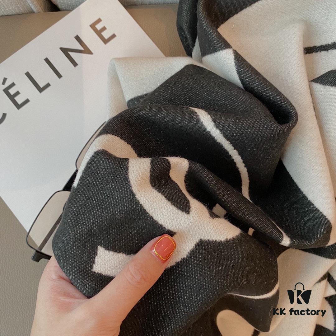 Cashmere Blend CHANEL (Chanel) 💋💋💋 Elegant Classic Chanel Logo