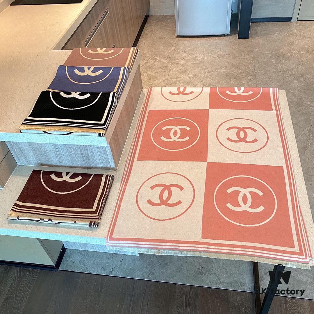 Cashmere Blend CHANEL (Chanel) 💋💋💋 Elegant Classic Chanel Logo