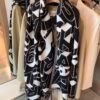 Chanel Rare Knit Cashmere Scarf in Soft, Elegant Colorway – A Timeless, Luxurious Statement Piece