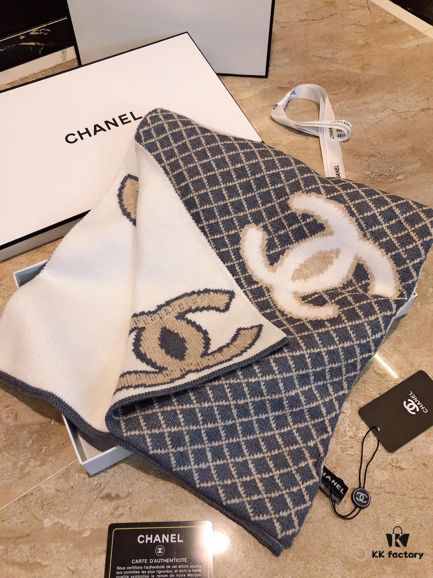 CHANEL Recommended Scarf – Exquisitely Soft and Luxurious Pure Color Design