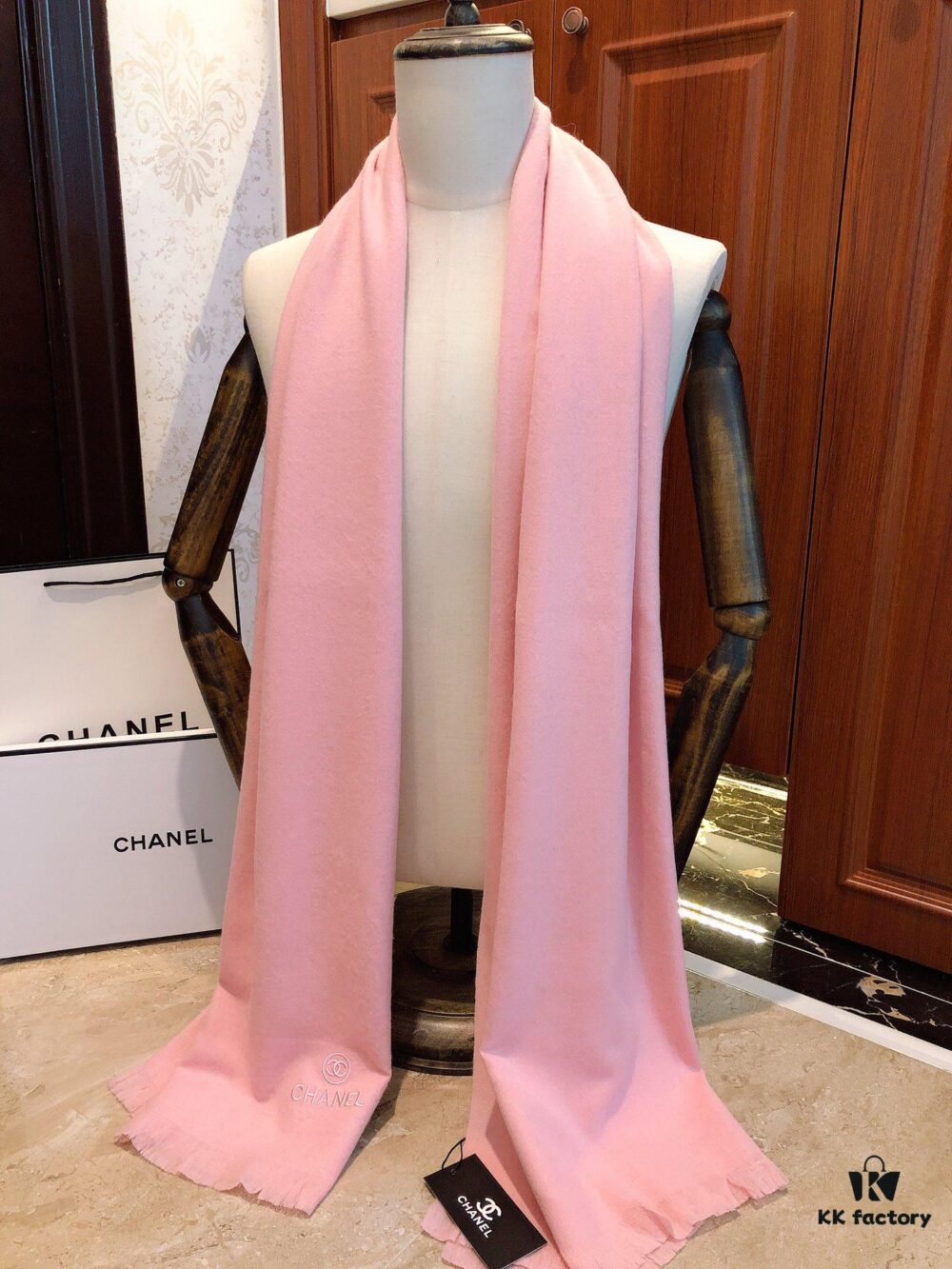 Chanel New Top-Tier Exquisite Angora Wool Unisex Style Limited at Boutiques