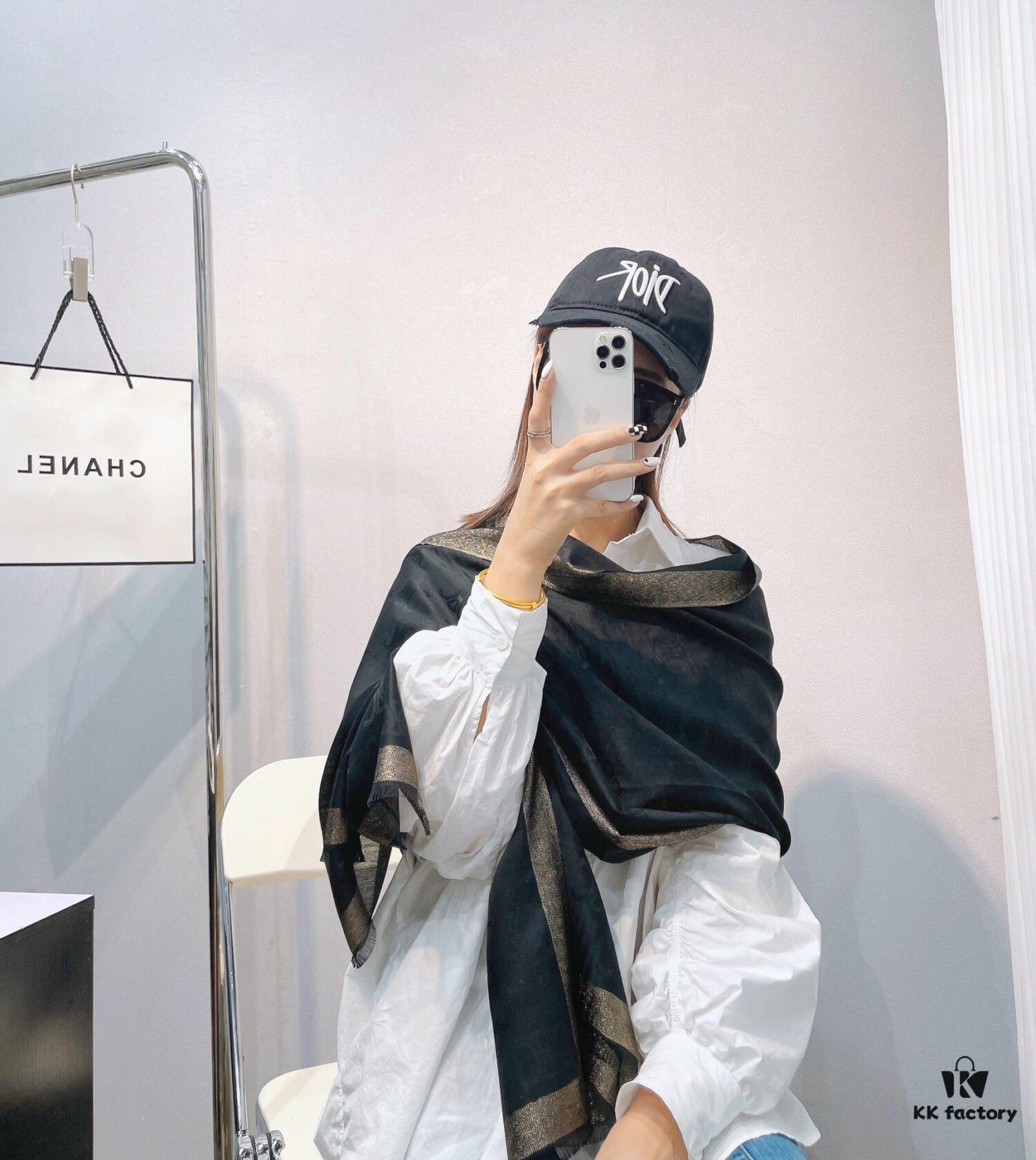 CELINE Limited Edition Gold Thread Collection Arrival 💋💋 Subtle Shimmer Effect, Exuding Luxury with Excellent Texture and Supreme Tactile Comfort, Showcasing Refined Simplicity in Design