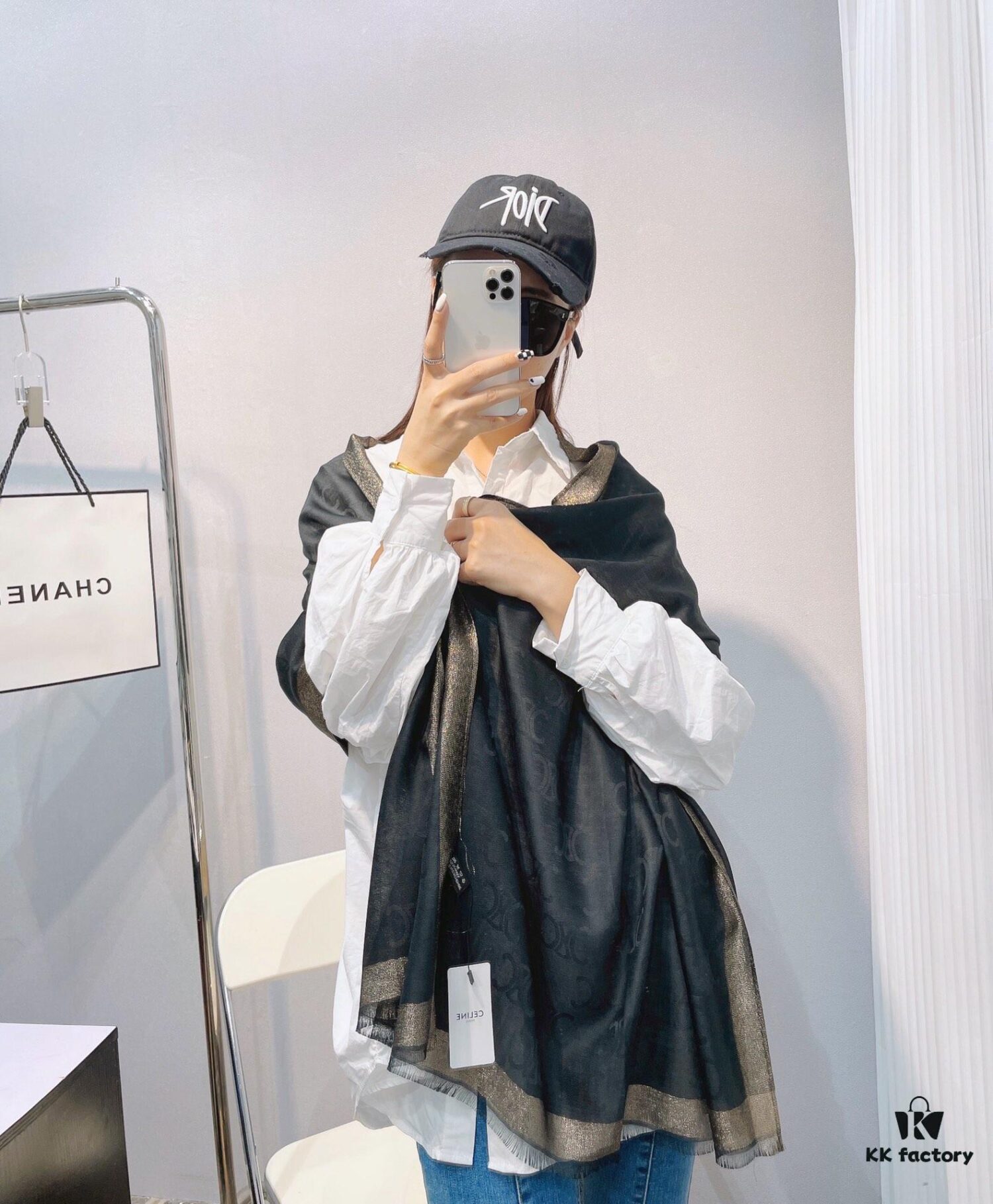 CELINE Limited Edition Gold Thread Collection Arrival 💋💋 Subtle Shimmer Effect, Exuding Luxury with Excellent Texture and Supreme Tactile Comfort, Showcasing Refined Simplicity in Design