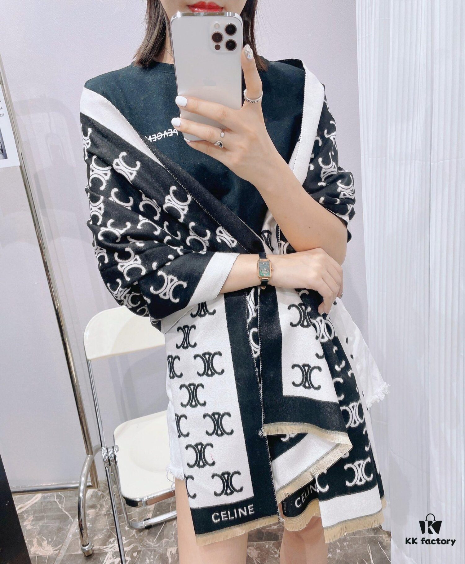 CELINE New Arrival Exquisitely Designed, Stylish and Warm-Resistant Piece