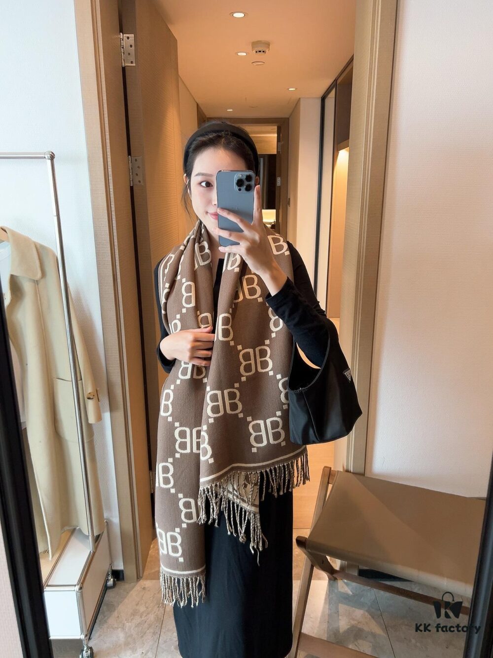 Balenciaga Gucci Collaborative Scarf - A Must-Have Fashion Statement Piece Loved by Celebrities