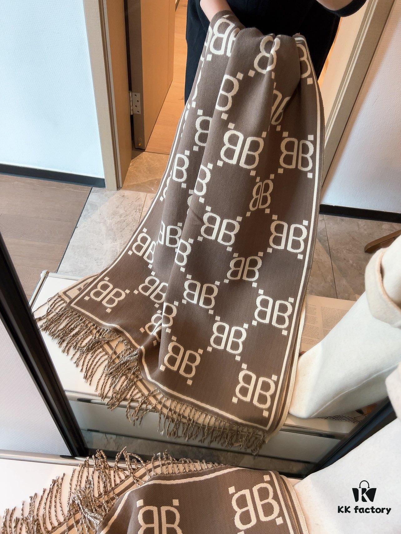 Balenciaga Gucci Collaborative Scarf - A Must-Have Fashion Statement Piece Loved by Celebrities