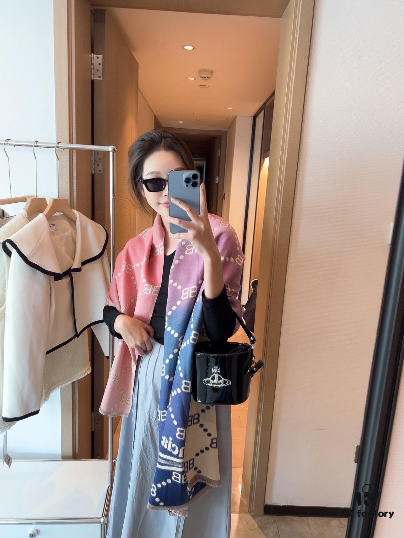 Authentic Balenciaga Gucci Collaboration Scarf - Celebrity-Favorite Luxury Fashion Item