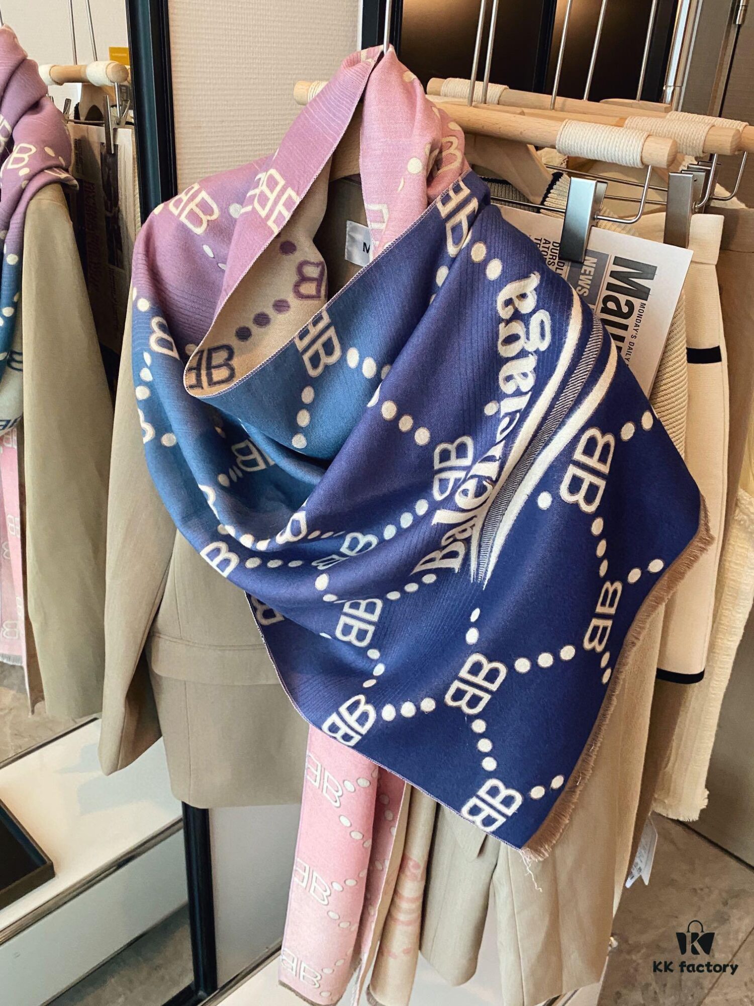 Authentic Balenciaga Gucci Collaboration Scarf - Celebrity-Favorite Luxury Fashion Item