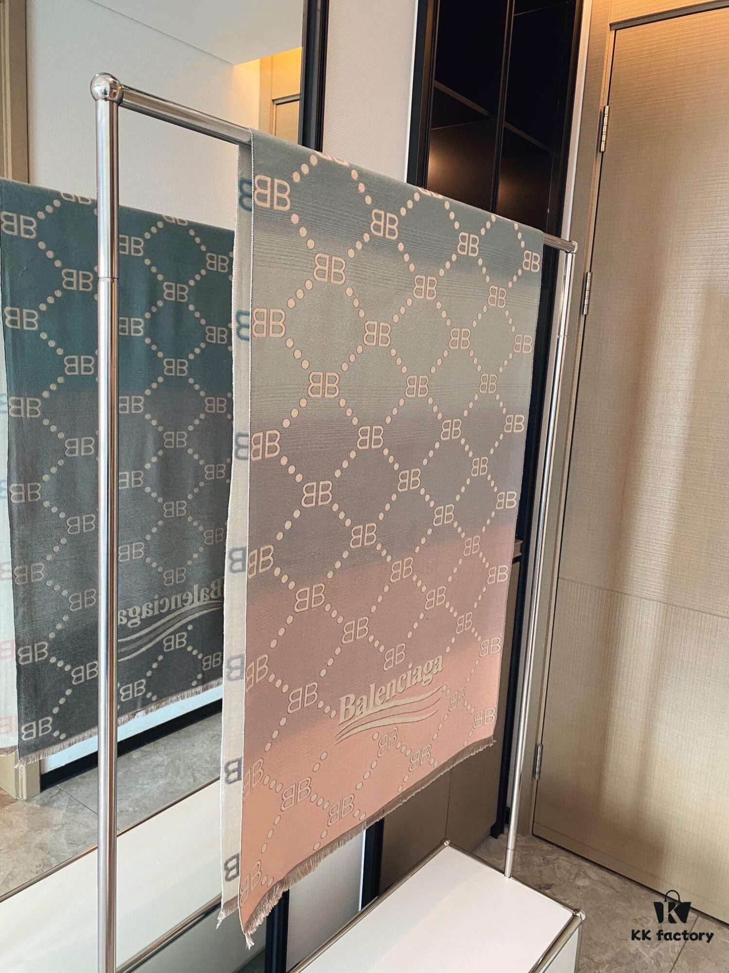 Authentic Balenciaga Gucci Collaboration Scarf - Celebrity-Favorite Luxury Fashion Item