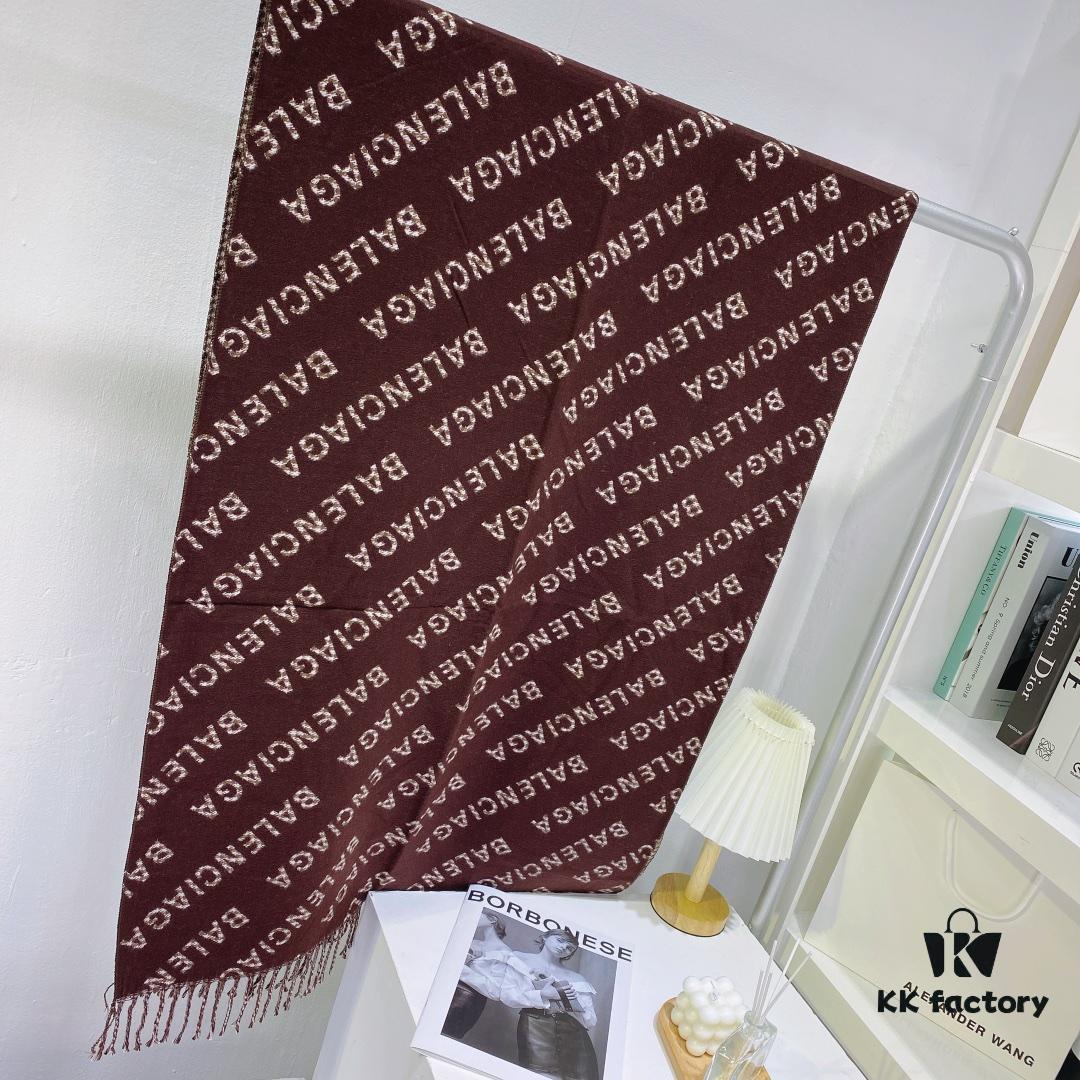 New Arrival 👏 Balenciaga Boutique New Double-Sided Cashmere Long Scarf, Stunning 💖 Premium Rabbit Fur Classic Logo Symmetrical Design, Unique Print Elements, Exquisitely Beautiful, Flattering Skin Tone, Versatile Style