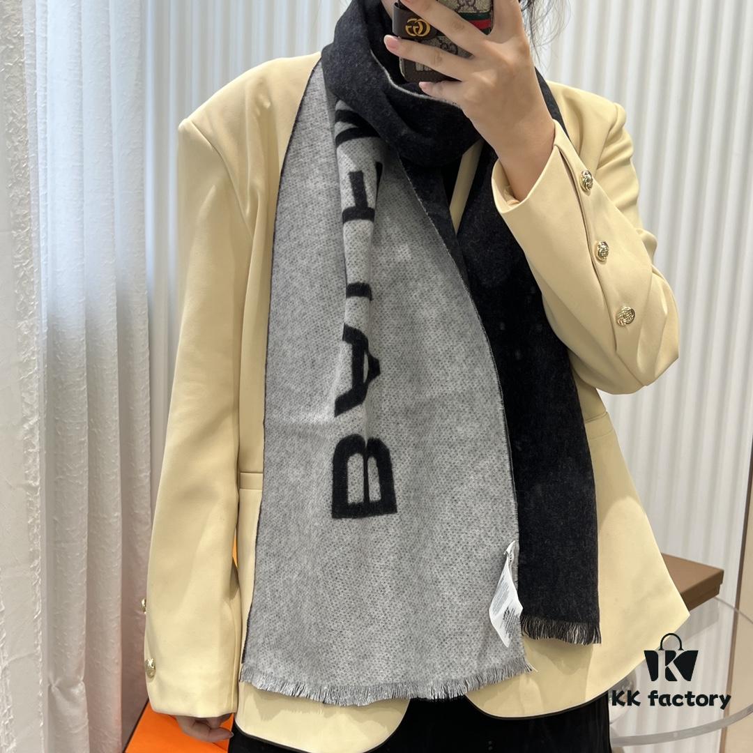 Balenciaga Classic Letter Double-Sided Cashmere Scarf