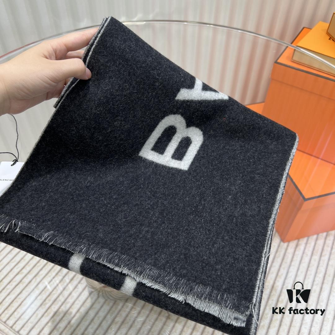 Balenciaga Classic Letter Double-Sided Cashmere Scarf