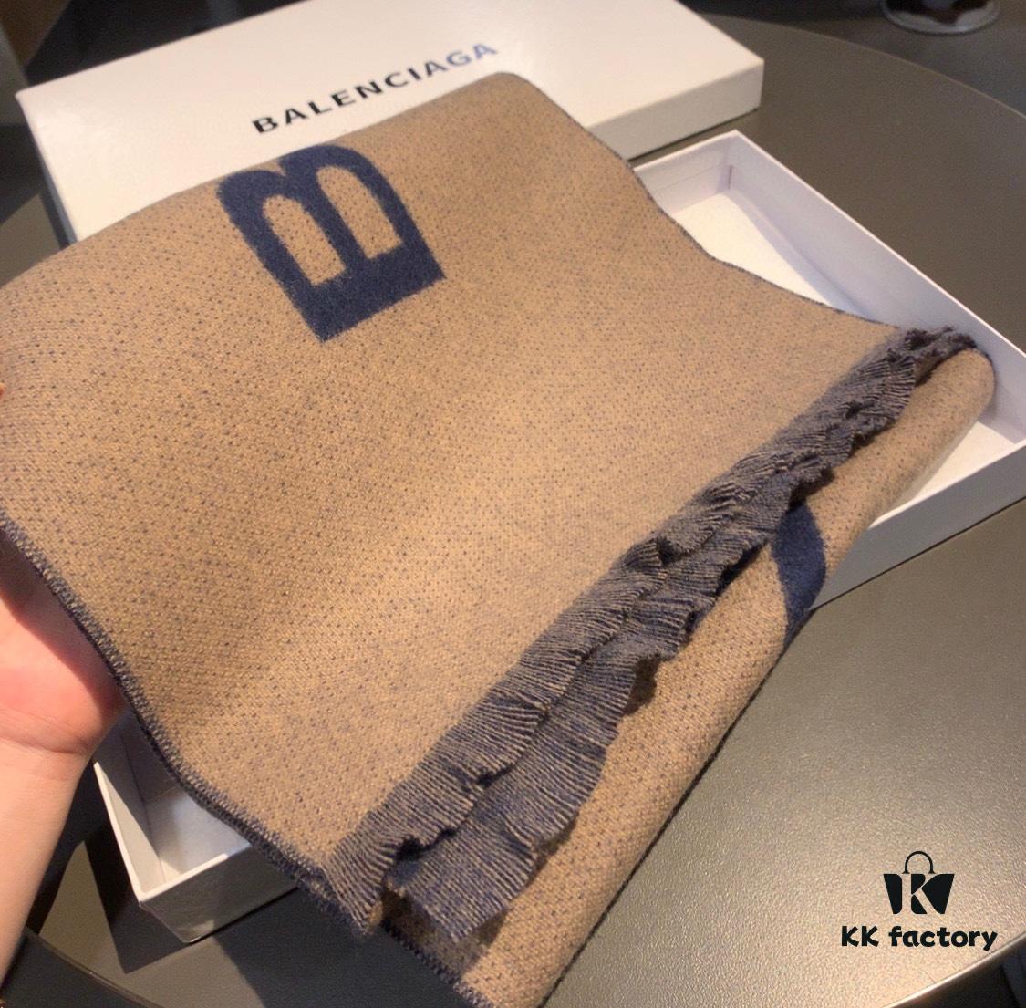 Gray Black Two-Tone Color 🔥Authentic Store Version【Balenciaga Classic Logo Double-Sided Cashmere Scarf】🔥