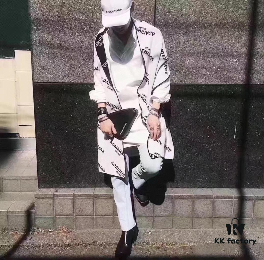 Balenciaga Classic Cashmere Scarf