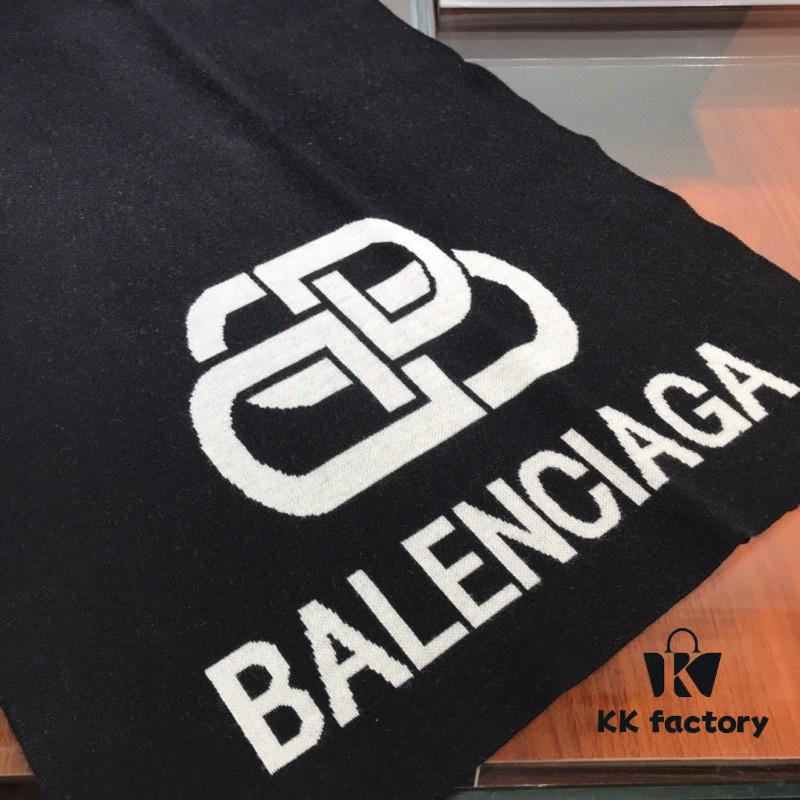 Balenciaga 100% Cashmere Scarf, 2020 Fall/Winter New Arrival, Black and White Color Block, Elegant Logo Jacquard, Soft and Skin-Friendly, Long Scarf 45*180cm, Solid Color (Retail Style)