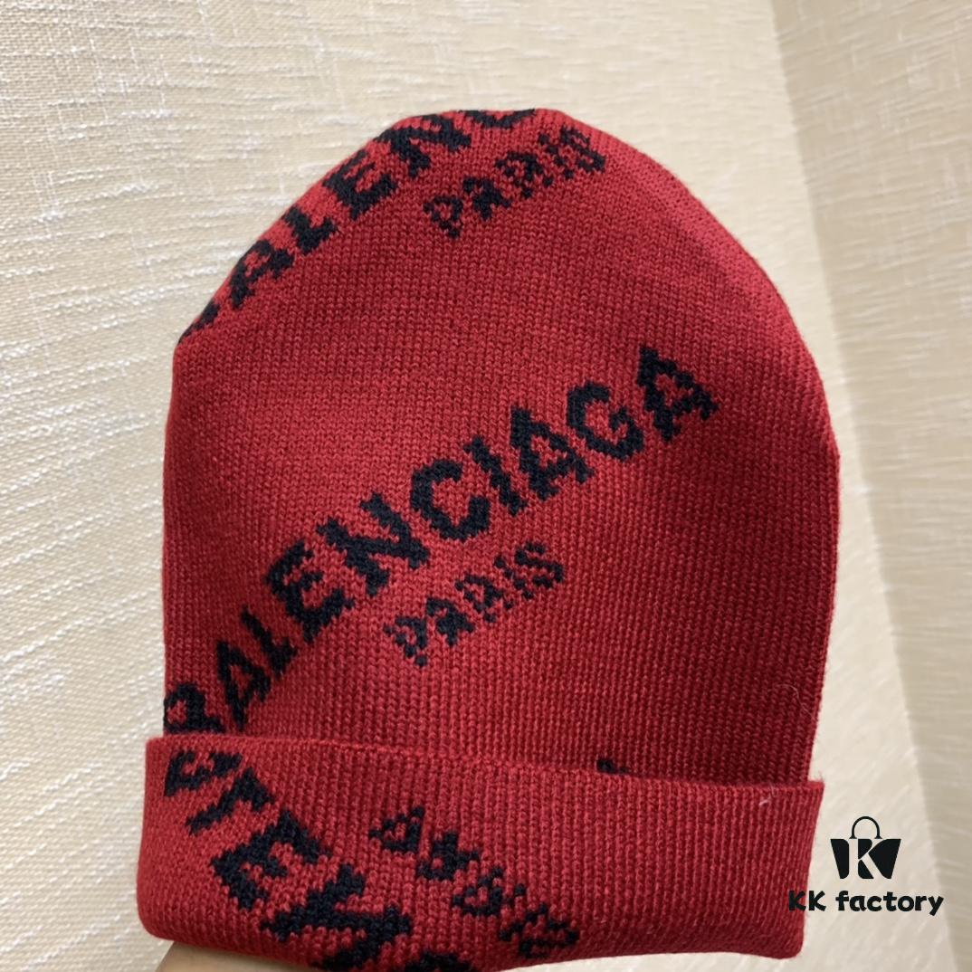 Balenciaga Hat, a Timeless Symbol of Fashion and Youth, Perfect Black and White Combination, Essential for Trendsetters! 100% Cashmere, Elegant Logo Jacquard, Soft and Skin-Friendly Texture