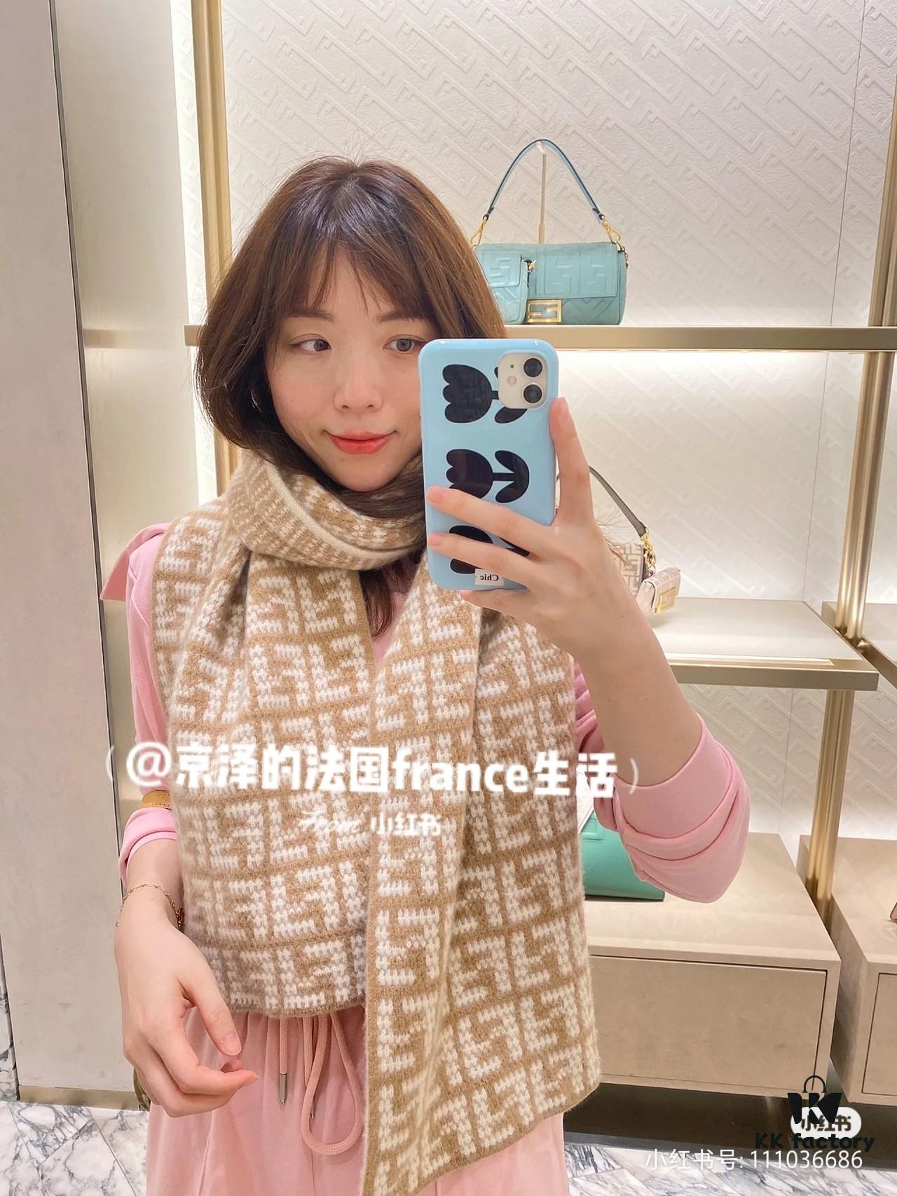 Bestselling New Fendi Scarf in Two Colors – Unique and Luxurious Winter Accessory