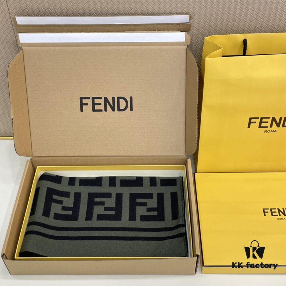 Fendi FENDI Classic Bestseller 35*180cm 95% Wool 5% Silk