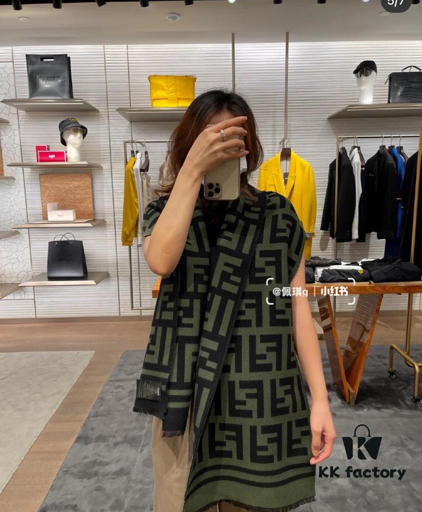 Fendi FENDI Classic Bestseller 35*180cm 95% Wool 5% Silk