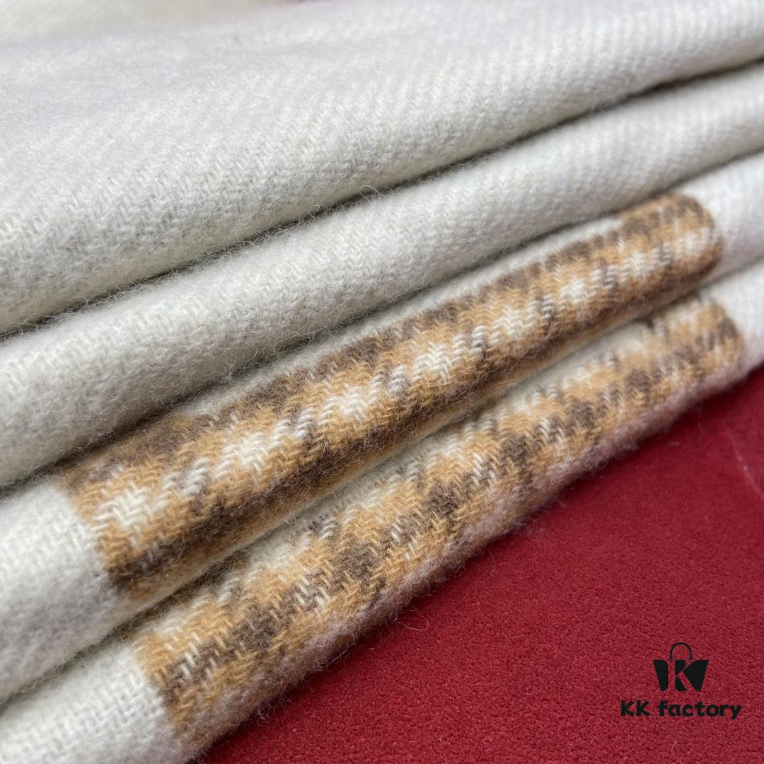 FENDI Autumn Winter New Checkered Double-Sided Fringe Scarf – Unisex Wear, Non-Irritating, Soft and Durable, 75% Wool 25% Cashmere, 30*180cm