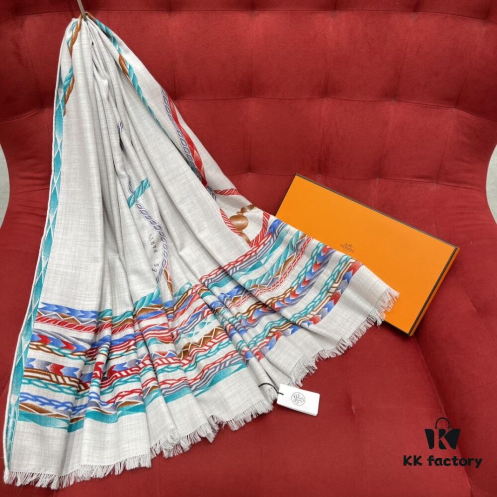 Hermes Bathrobe Shawl 90*180cm 70% Cashmere 30% Mulberry Silk Plaid Scarf Suitable for All Seasons Velvet Fabric Warm in Winter Cool in Summer