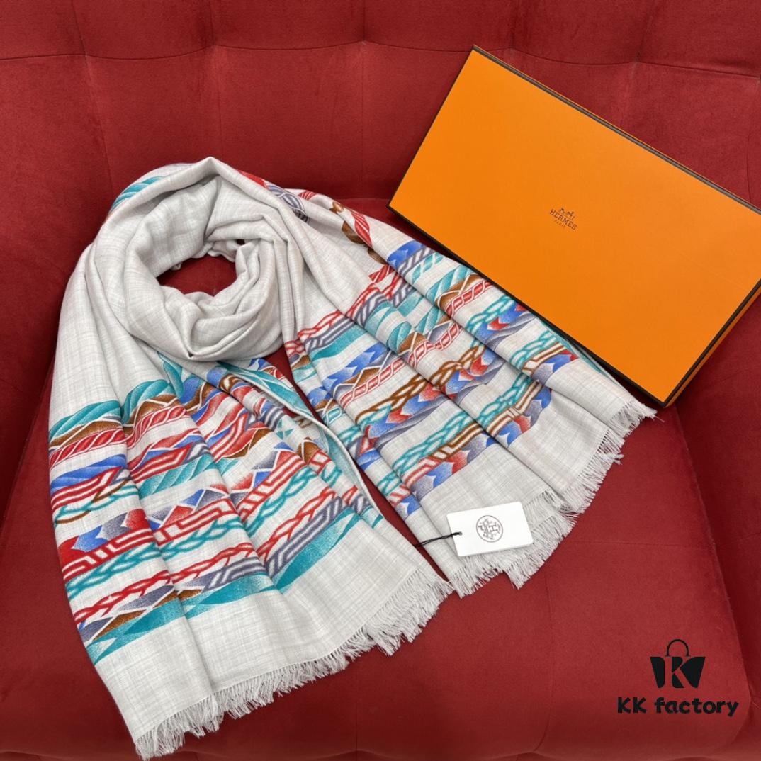 Hermes Bathrobe Shawl 90*180cm 70% Cashmere 30% Mulberry Silk Plaid Scarf Suitable for All Seasons Velvet Fabric Warm in Winter Cool in Summer