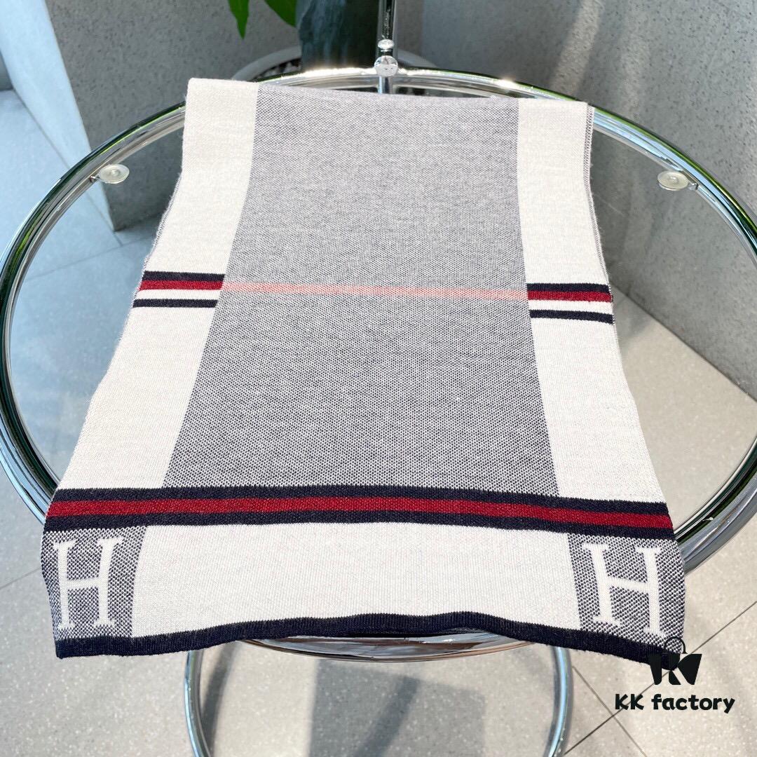2022 Latest Designer Scarf from Hermès – Premium Woven Cashmere, Ultra-Soft and Luxurious