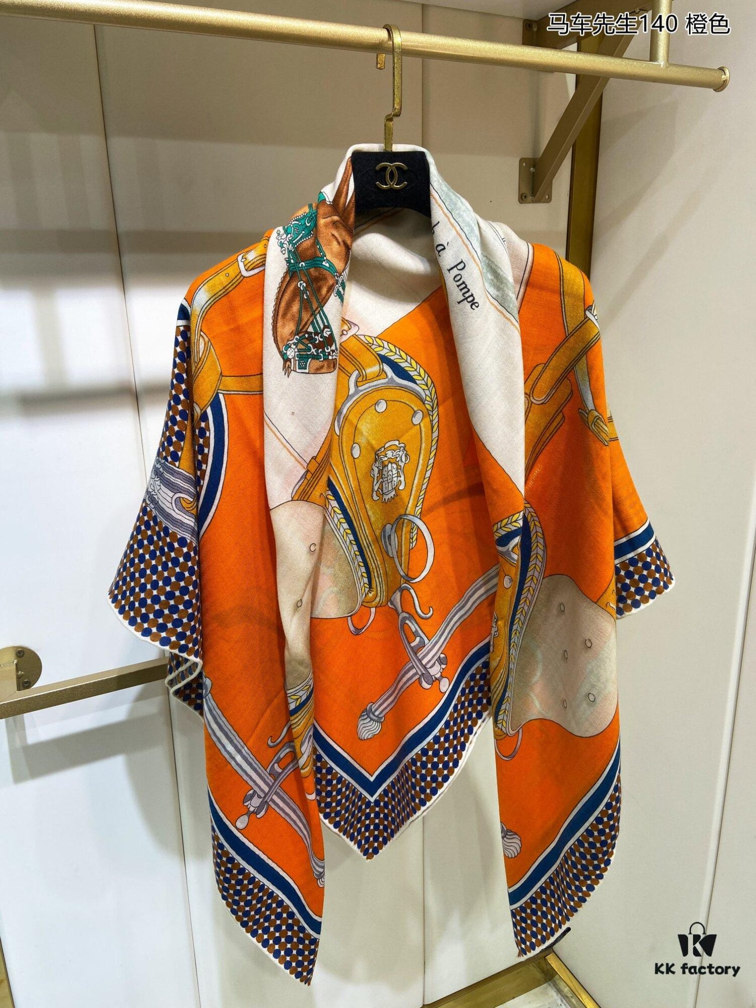 New Cashmere Scarf 👏👏 Everyone Who Buys Says It's Beautiful! Recommended 💕 [Mr. Carriage 140] Cashmere Square Scarf, Top-Tier Craftsmanship at an Incredible Value! Gift Like Hermès Counter Bestseller 🎁💟